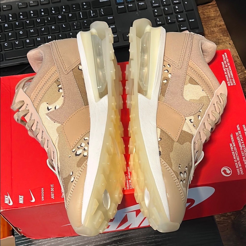Nike Air Max Pre-Day SE Desert Camo in Light Pink and Sail Women's Size 9 - Picture 3 of 6